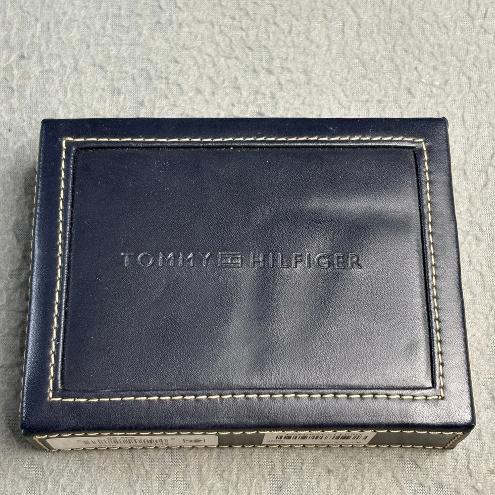 Tommy Hilfiger Mens Front Pocket Wallet & Valet Black Leather 31TL160001 CC FPW